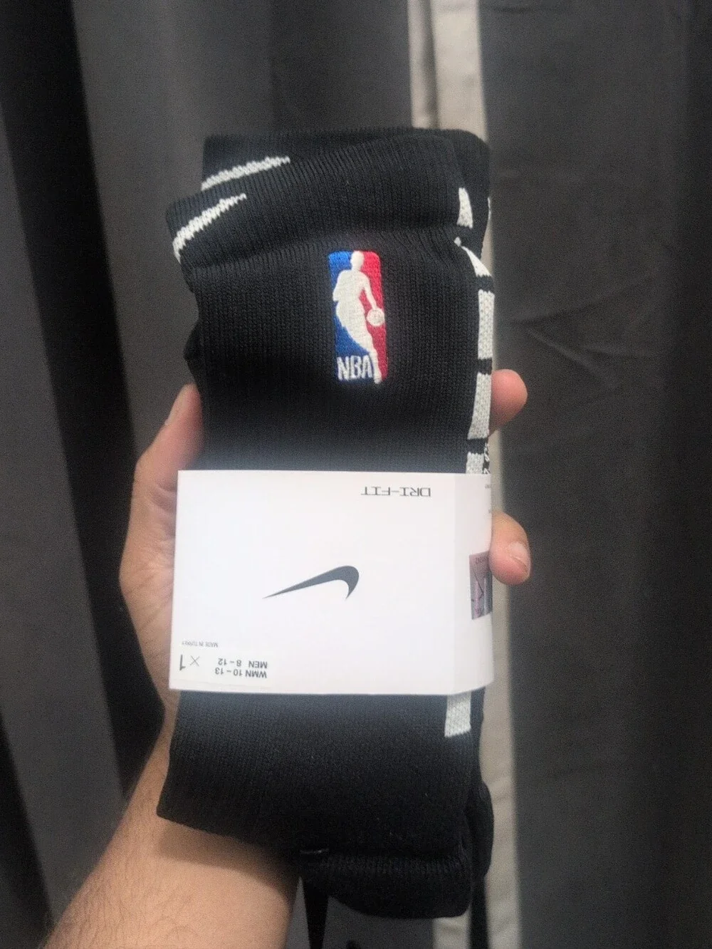 Men's Nike Black NBA Elite Socks Size Large Women 10-13/ Men 8-12 NWT 1pair
